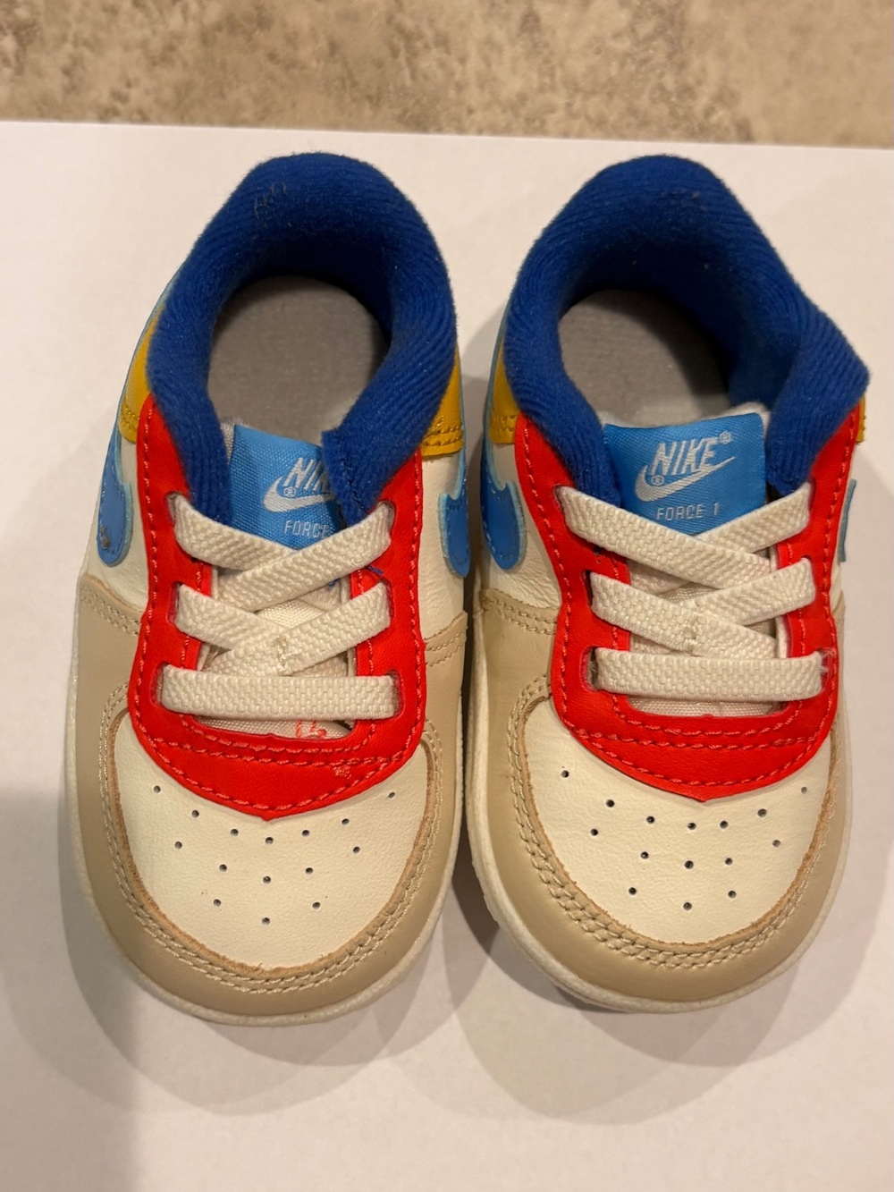 Nike baby Multicolor Colorblock Force 1 Sneakers - White, Red, Blue, Yellow, Tan